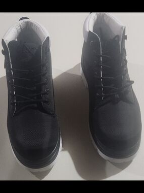 Lugz Men's Drifter Ripstop Chukka Boots in black and white Size 10